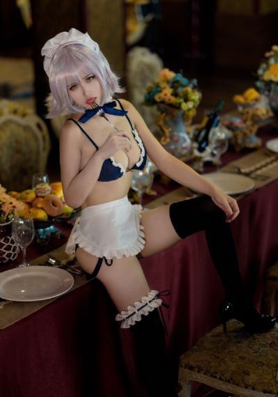 2016年欧美女明星街拍_高清迅雷下载