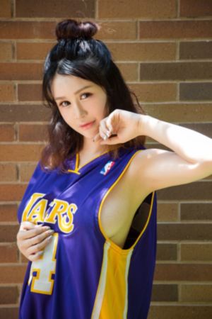 色偷偷欧美_720高清完整版播放