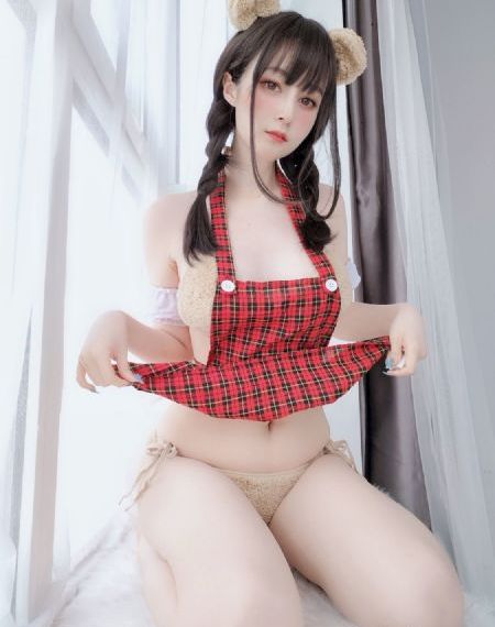 欧美透明皮肤大图男生_1080P迅雷高清下载