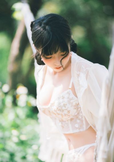 欧美怡红院2_高清全集免费播放