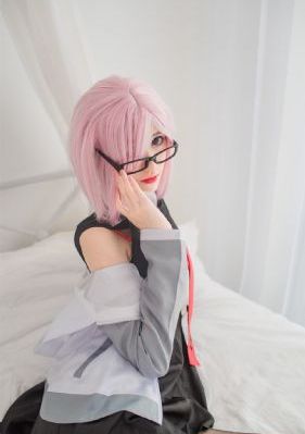 欧美黑衣女人_HD电影完整版在线观看